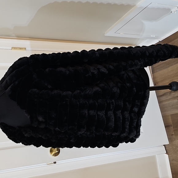 Jacket - Picture 4 of 16